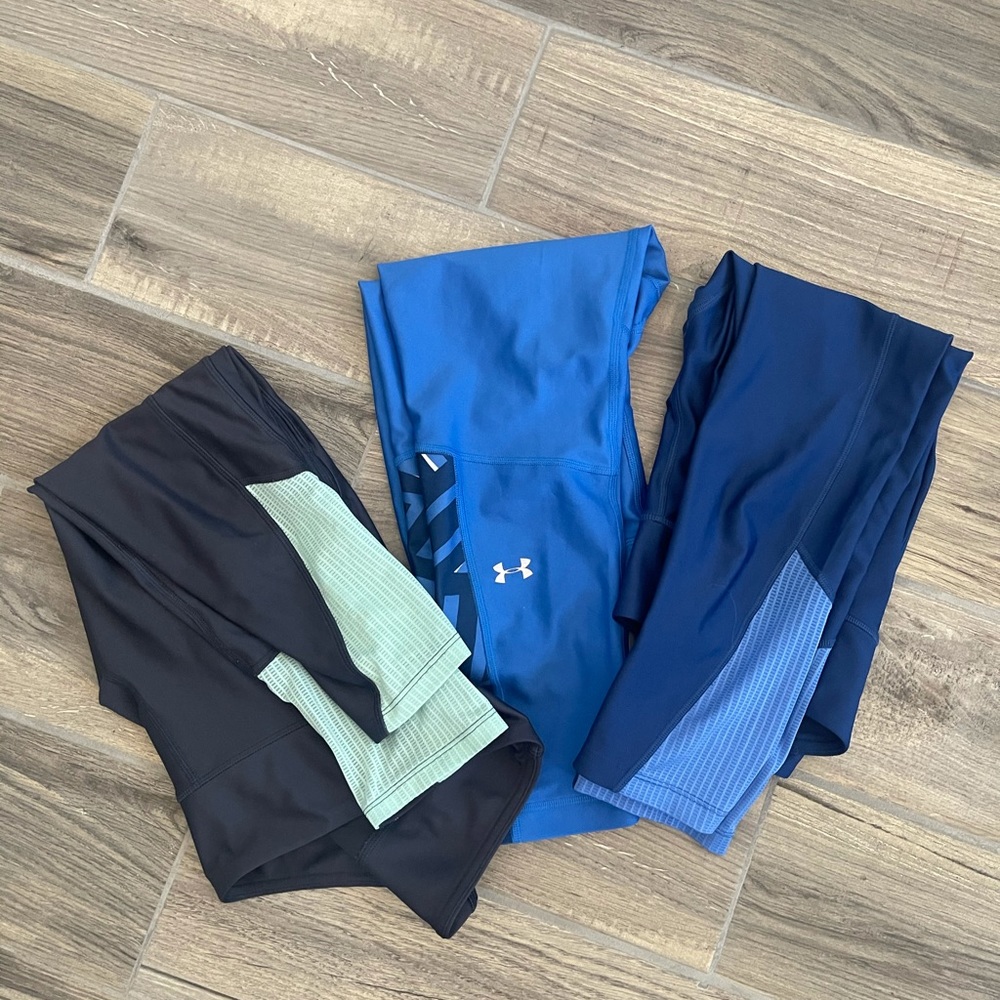3 pairs crop under Armor Leggings